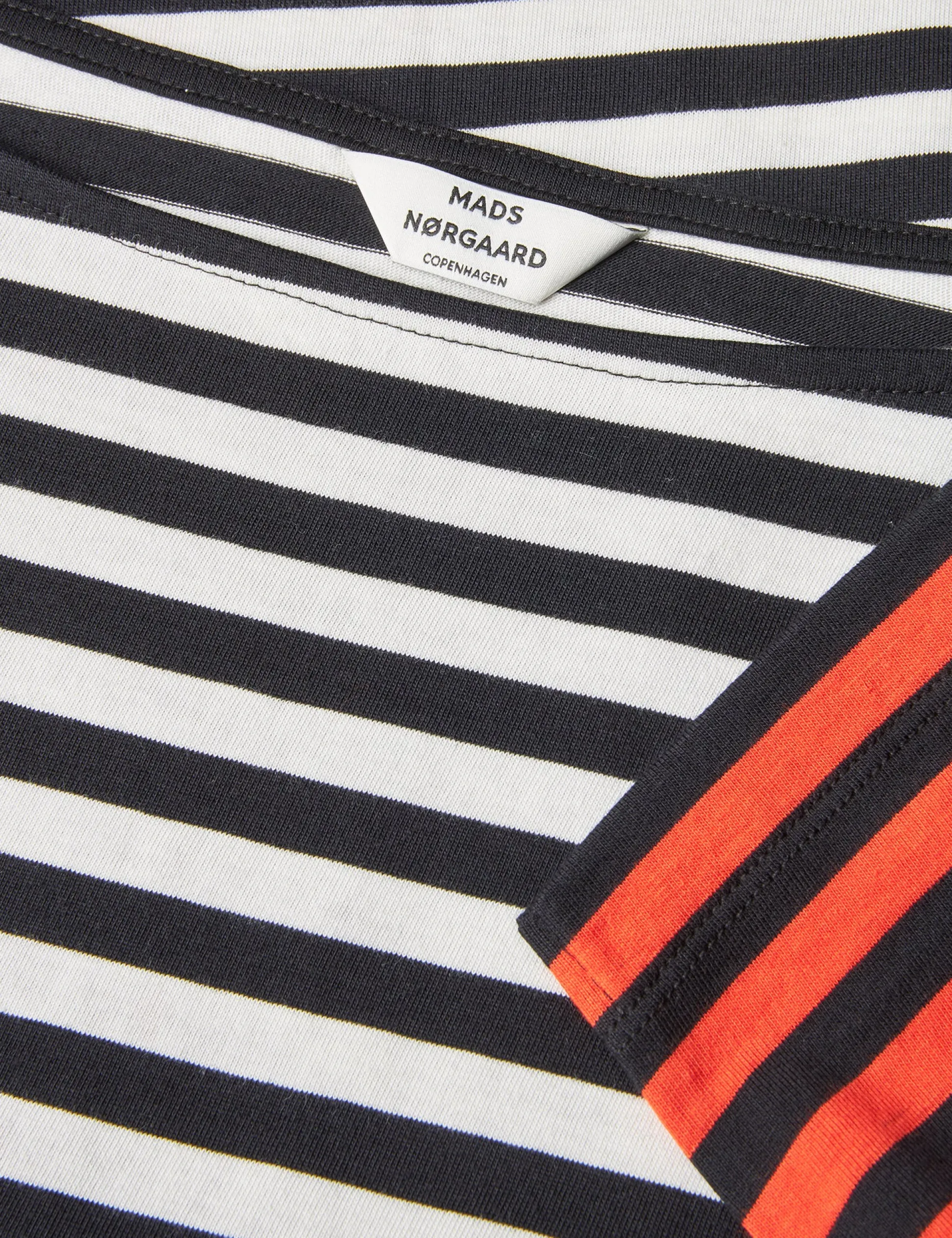 Crisp Jersey Silke Block Tee LS